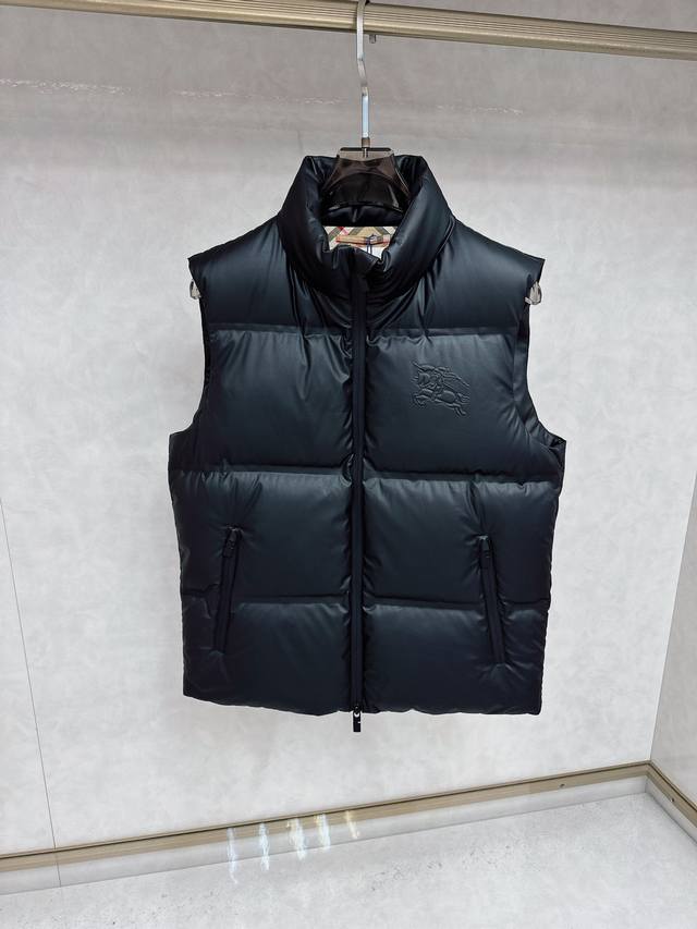 Burberry's Autumn/Winter 25 Down Vest is made entirely of high-quality 90% GB wh