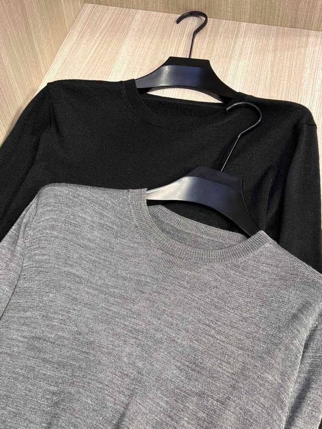 Unisex, Mmj's latest Autumn/Winter 2025 skull jacquard men's crewneck sweater i