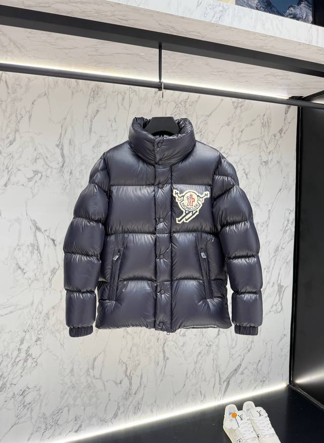 Release price Moncler down jacket 2025 latest fashion designer down jacket. Det