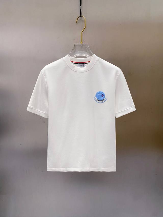 Monkou 2025 Autumn/Winter Round-Neck Embroidered Short-Sleeved T-Shirt. The elem