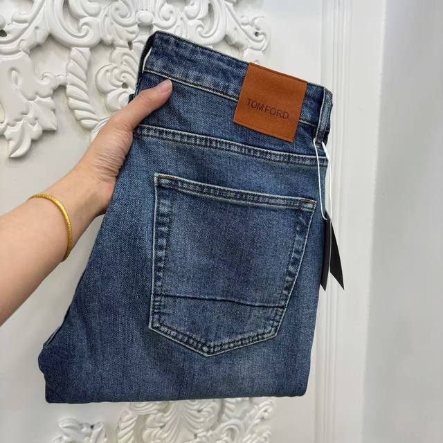 2025 Fall/Winter new straight-leg men's jeans! Trade-grade OEM products, extreme