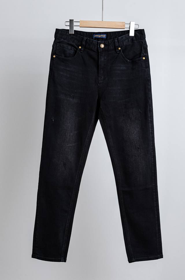Lv2025 Men's Stylish Straight-Leg Jeans! The latest in trousers, a must-have for