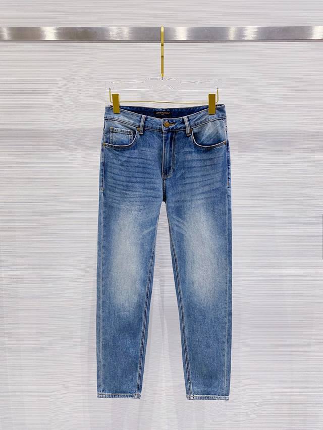 Lv 2025Ss Spring/Autumn new slim-fit jeans, perfect wash process, customized top