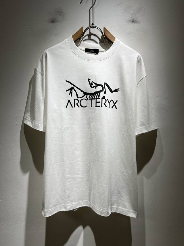 Arcter*X Arcteryx Spring/Summer 2025 New Unisex Short-Sleeved T-Shirt. Canada G