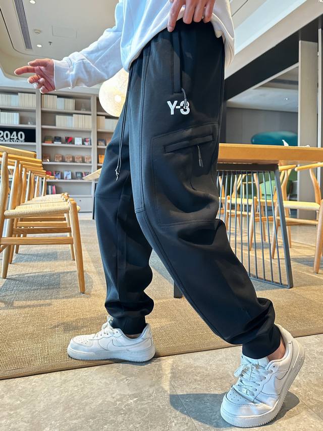 Y-3 's premium 2025 Spring/Summer new casual pants! Available now on the officia