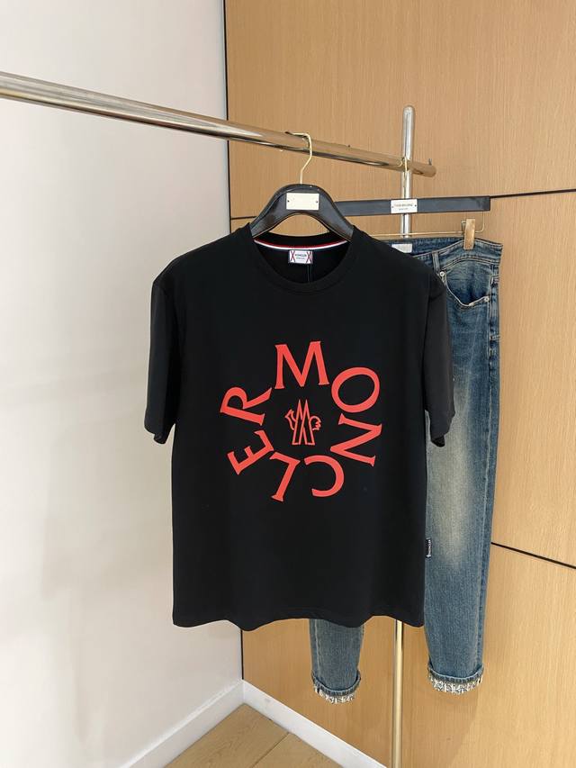 Moncler's new summer short-sleeved T-shirt for 2025, the first exclusive online