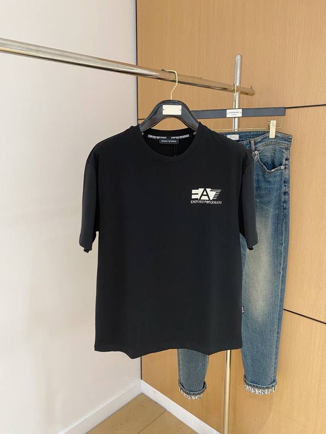 Armani's new summer 2025 short-sleeved T-shirt, the first exclusive online relea
