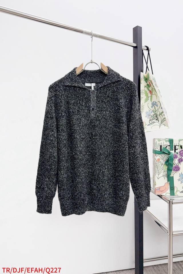 Q227 Tr The Row 25Fw Black and Gray Mohair Lo is made from imported mohair with