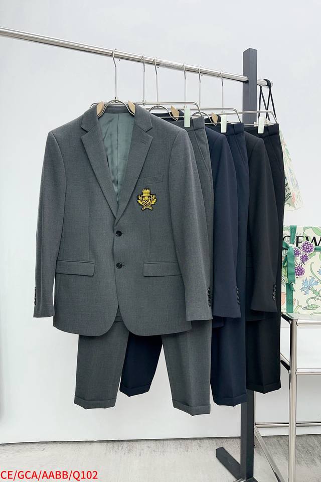 Q102 Celine 2025 latest products, sold simultaneously, fashionable casual suits,