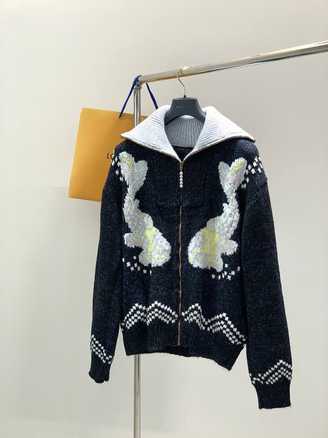 Louisvuitton, the latest 2025 autumn and winter styles, available in all Louis V