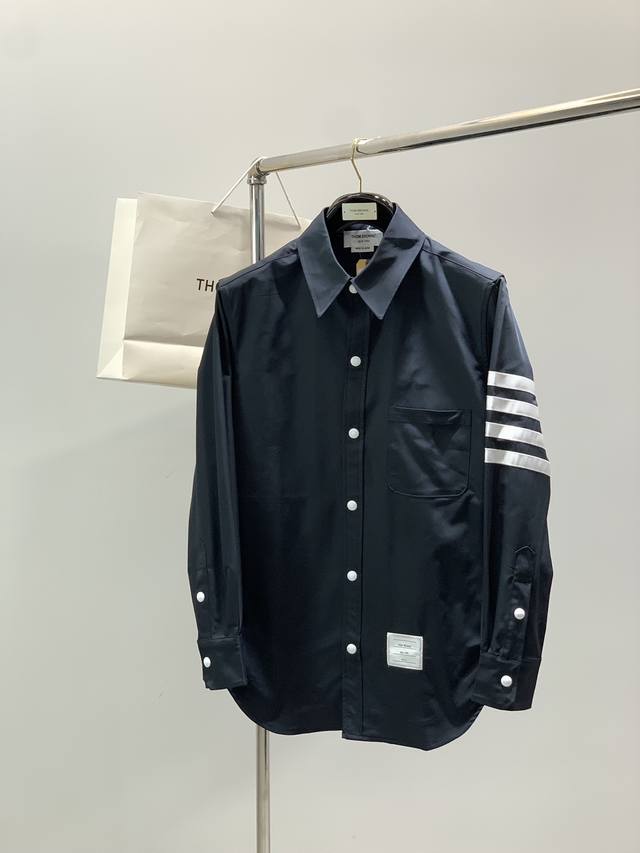 Thom Browne, the latest product for autumn 2025, a fashionable and casual lapel