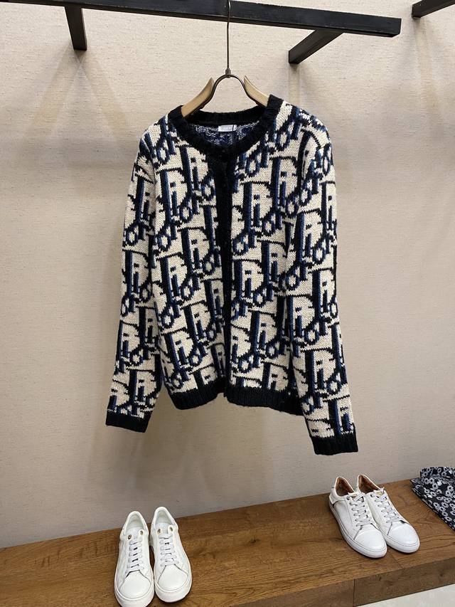 Sweater Dior, jacquard mohair sweater The yarn is made of mohair blend technolo