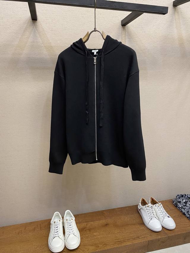 Loewe, high-stretch cotton 3D embroidered cardigan sweater jacket The yarn is ma