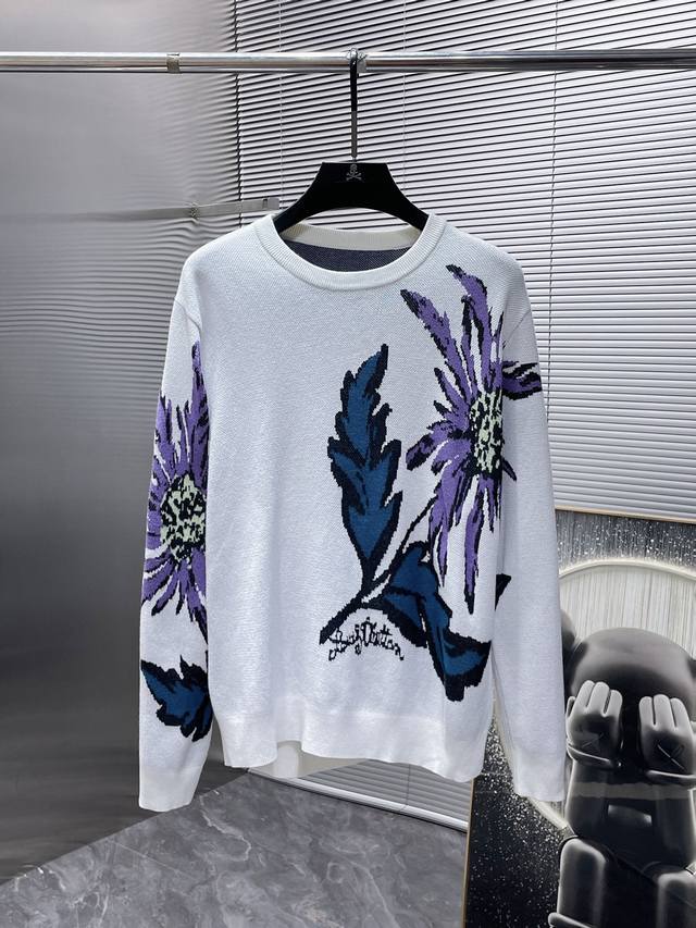 Louis Vuitton's new autumn/winter wool blend round-neck long-sleeved sweater is