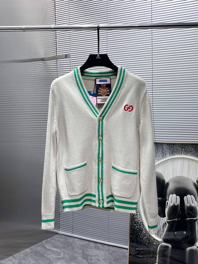 Gucci's premium 2025 SS wool blend long-sleeved cardigan sweater, a high-end bas