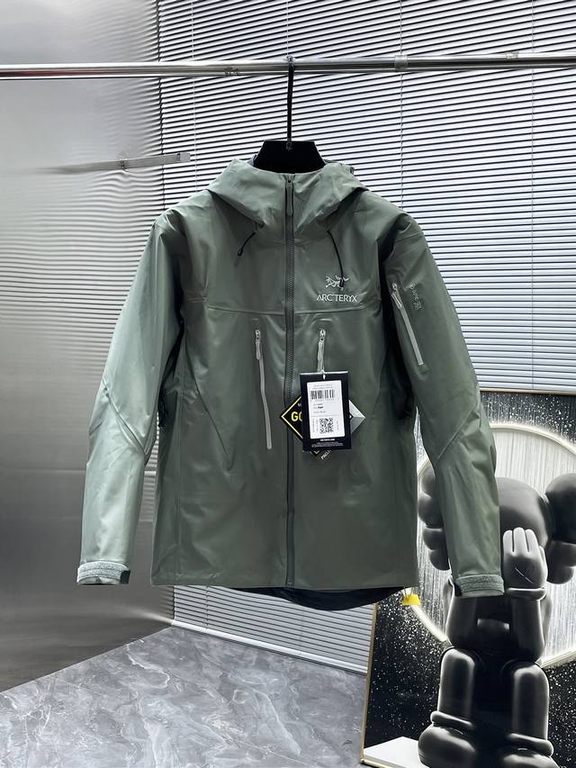 Arc'teryx Arc'Teryx Alpha SV 6 laminated jacket is on sale at Dewu for over 7,0
