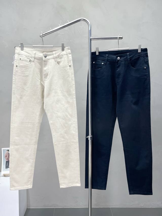 Exclusively for Versace, these new, casual straight-leg pants are a high-end, cu