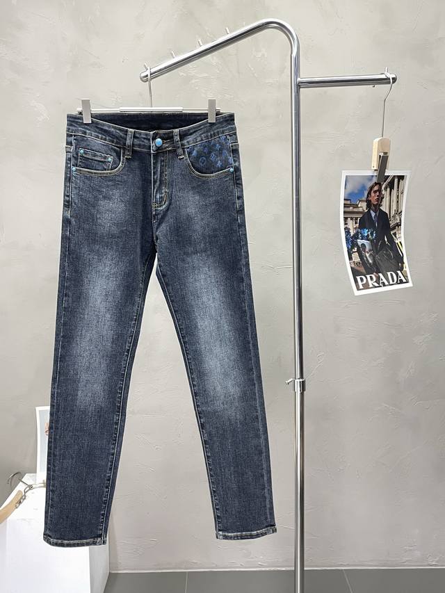 Louis Vuitton exclusive new casual jeans, high-end version, custom-made at the