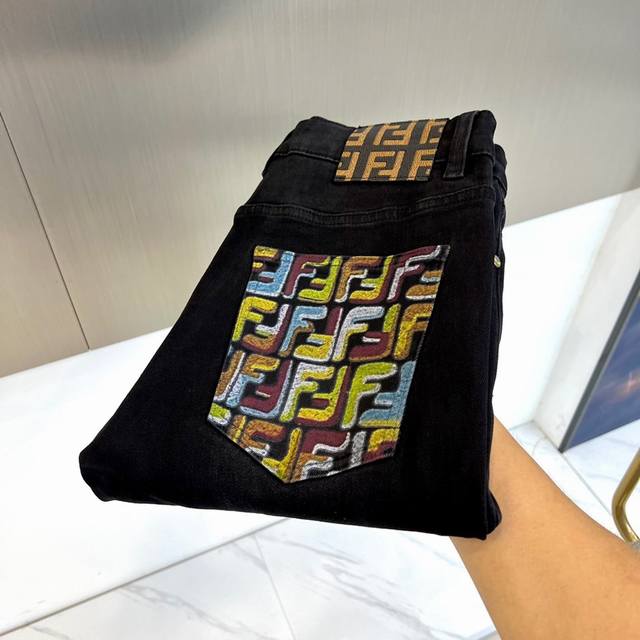 Fend, new men's jeans for Fall/Winter 2025. The "Double F" totem reshapes the me