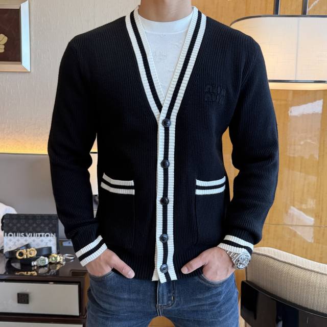 Miusiu 2025 Fall/Winter new men's wool knitted cardigan. This popular item is no