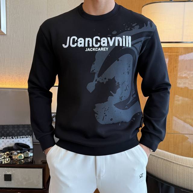 Cavalli's 2025 Fall collection is a hot new release. This top-of-the-line, fash