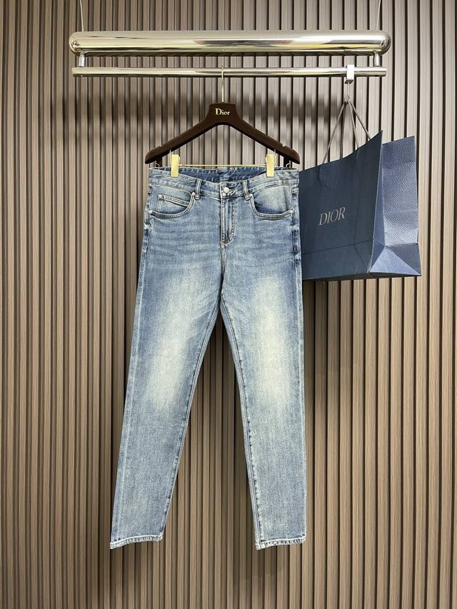 Bottega Veneta Bv 2025Ss new distressed jeans, featuring original hardware and f