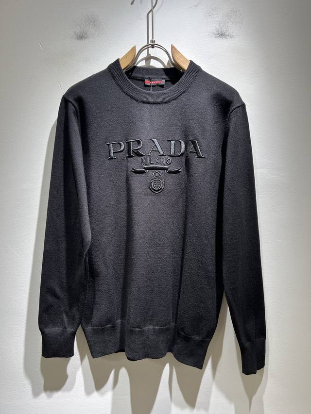 prad*A's new men's knitted wool sweater for Fall/Winter 2025, the latest model e