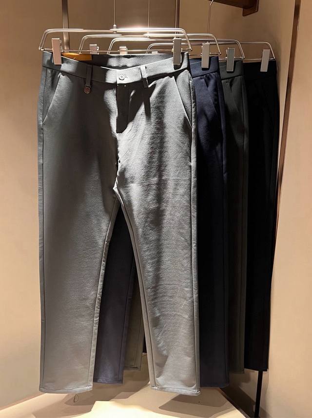 Loro Piana's new Spring/Summer 2025 men's fashion-inspired high-end casual pant