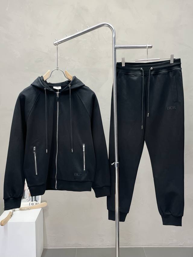 set. Exclusively available from Dior, this high-end version of the new casual s