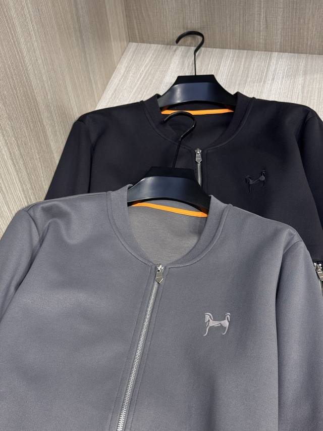 Model Hs215#, the latest men's baseball collar sweatshirt with horse embroidery