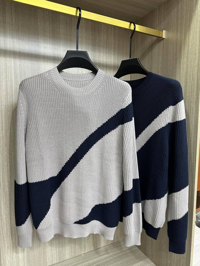 Model 95002 Z-brand's latest Autumn/Winter 2025 chunky-knit men's crewneck swea