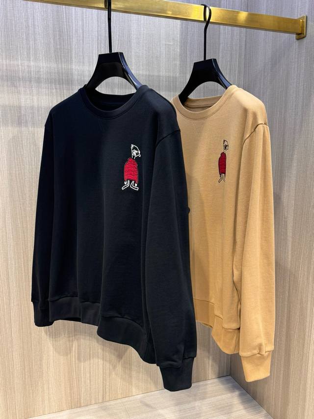 Model L738#, Moncler's latest Autumn/Winter 2025 men's down jacket with a bird