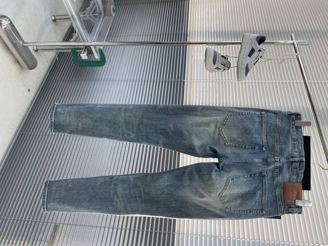 Gucc 2025 Early Fall New Arrival Classic Men's Denim Fashion Washed Jeans, Genui