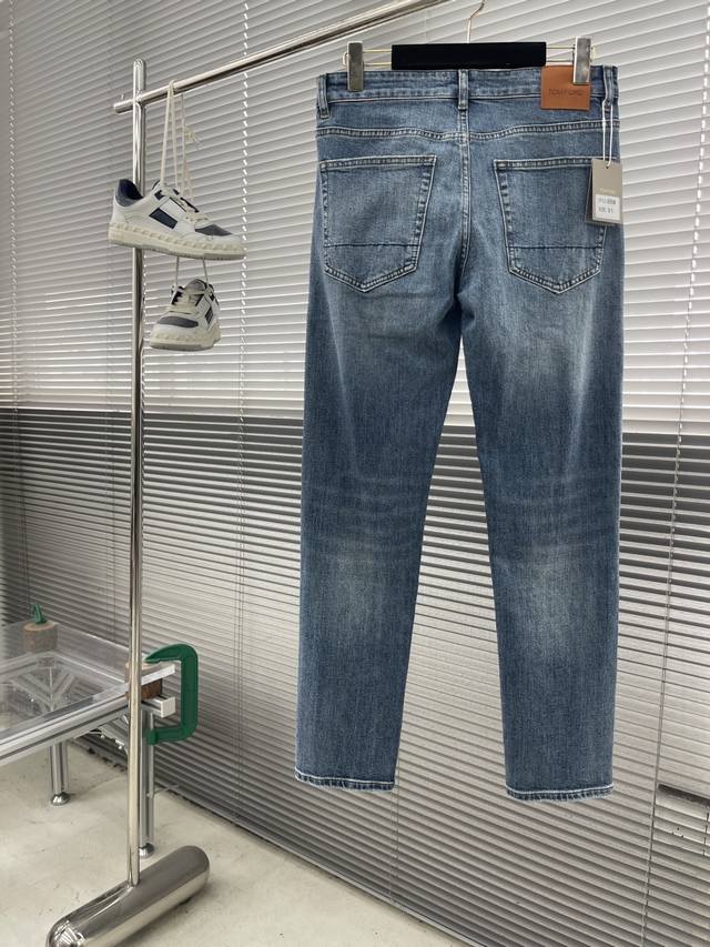Tom Ford 25FW new denim pants. These jeans have beautiful textures. They're all