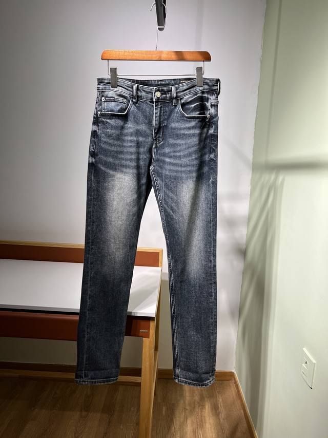 New Fall/Winter Dg 2025 Men's Business Casual Blue Denim Jeans. Sourced from a