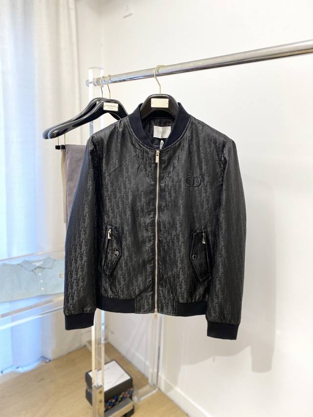Dior, 2025 new jacket, stylish and handsome, with exquisite embroidered letters