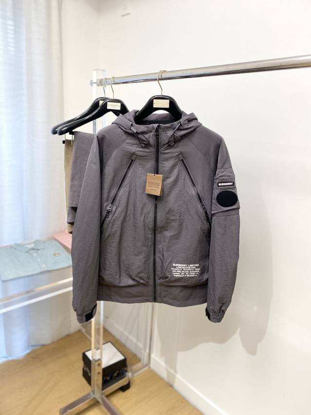 Burberry, 2025 new jacket, stylish and handsome, simple and versatile style, cu