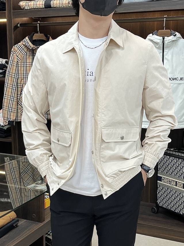 Featured: Bc 25's new autumn/winter cotton canvas jacket. This jacket revisits