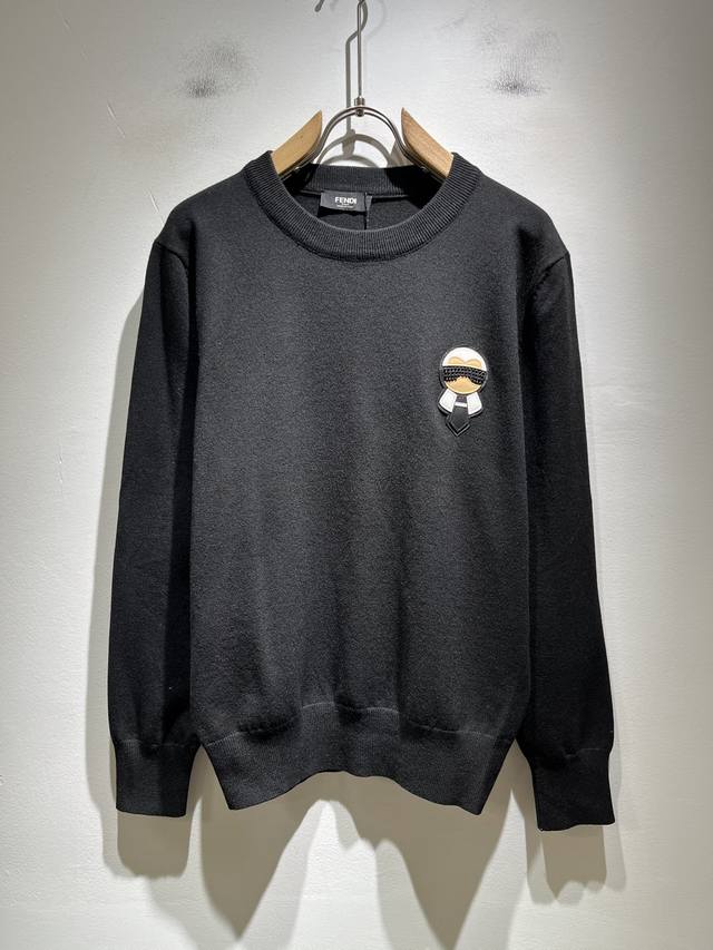 Fen*I Fendi's new Autumn/Winter 2025 Fendi unisex knitted wool sweater from the