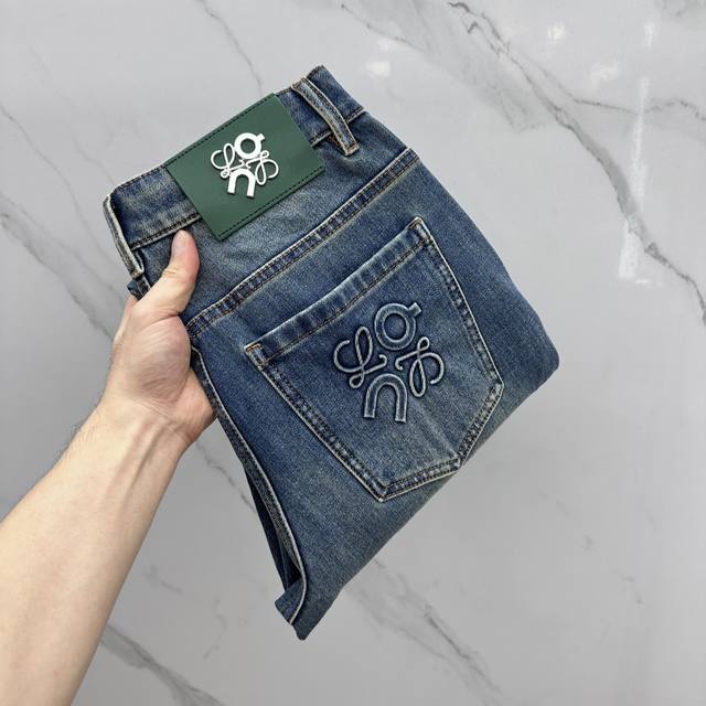 Loewe* high-end custom jeans, the latest 2025 early fall jeans are available at