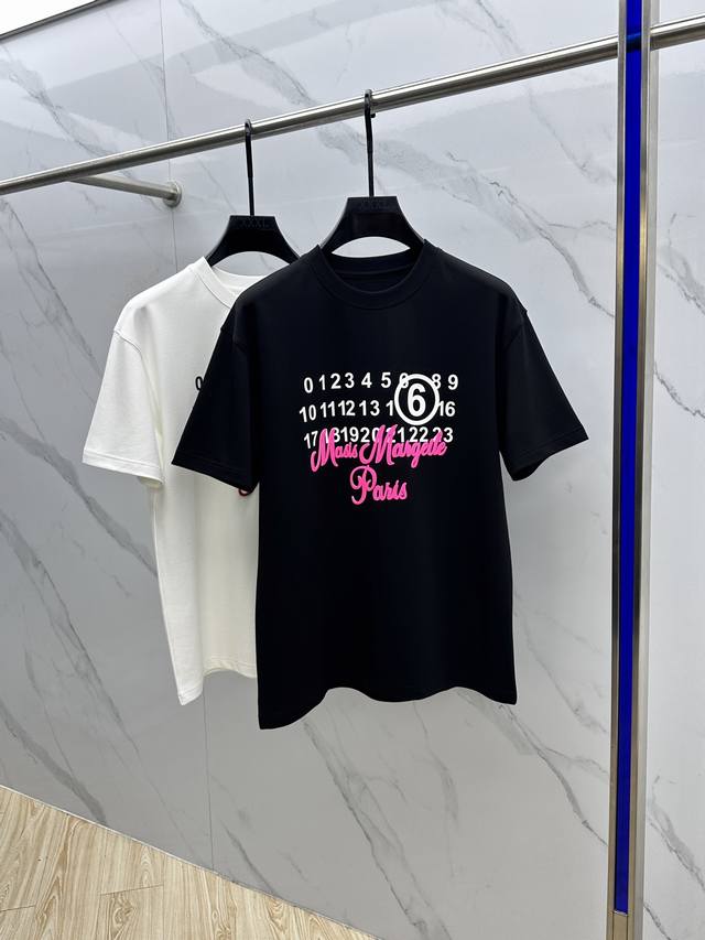 Mm6 Margiela's new fall 2025Ss short-sleeved base T-shirt, featuring seasonal co
