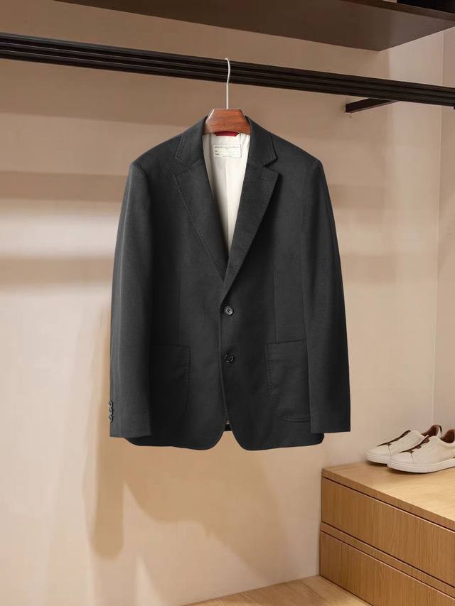 Brunelo Cucinelli men's high-end custom wool business suit produced by domestic