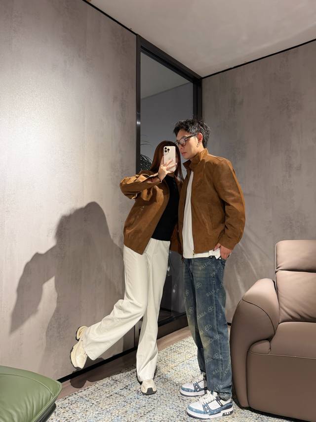 Model Image Lv Lvjia's new 2025 Early Fall suede jacket, a classic men's leathe