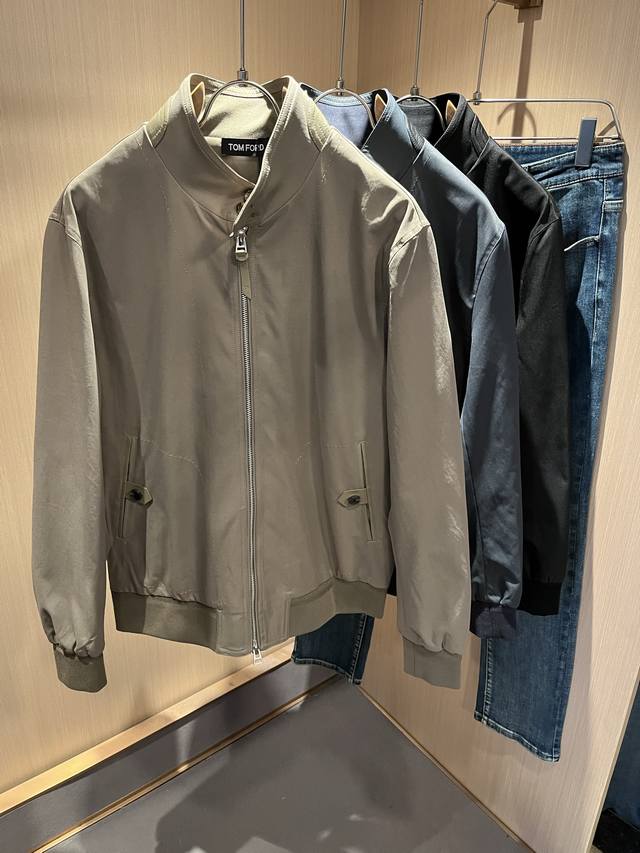 Tom Ford's new 2025 Fall/Winter jackets are now available through trading channe