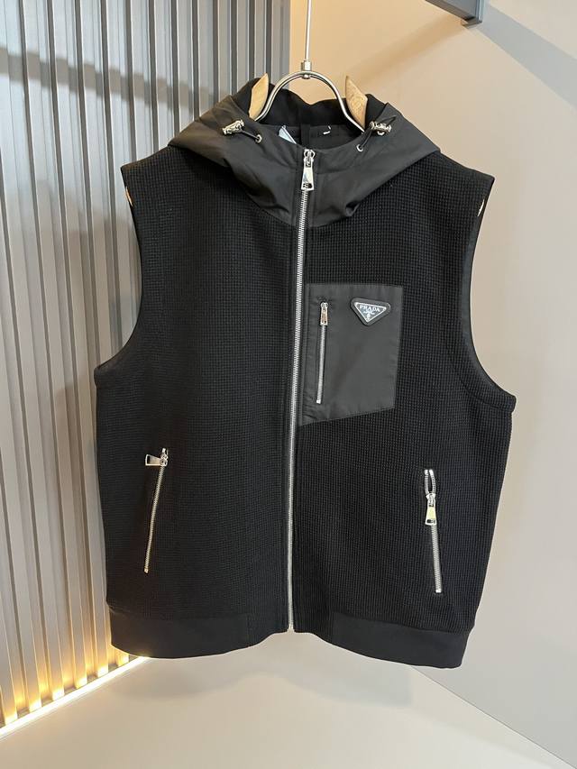 prad*A's 2025 Fall/Winter casual vest jacket features the latest in stylish casu