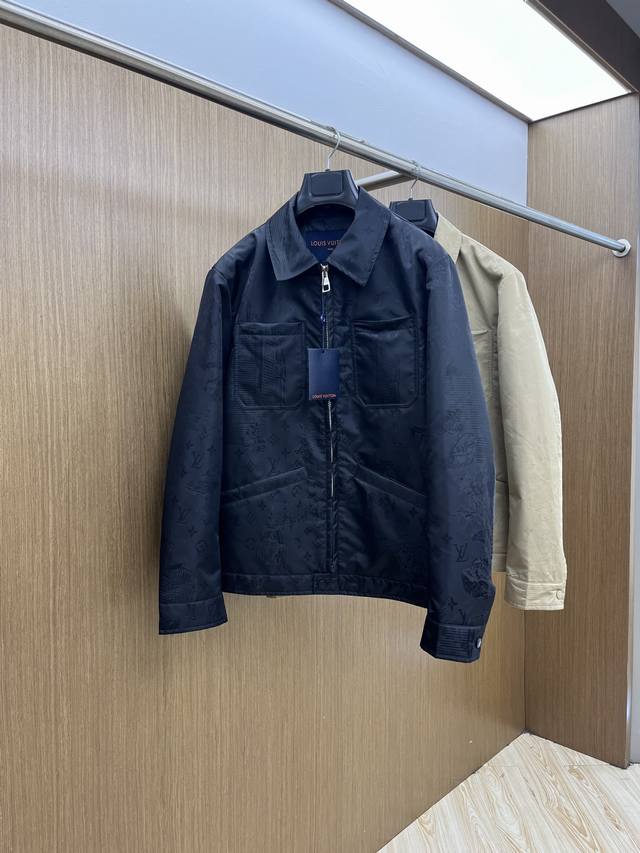 Lv2540Ss releases its new early fall collection, featuring a Donkey brand lapel