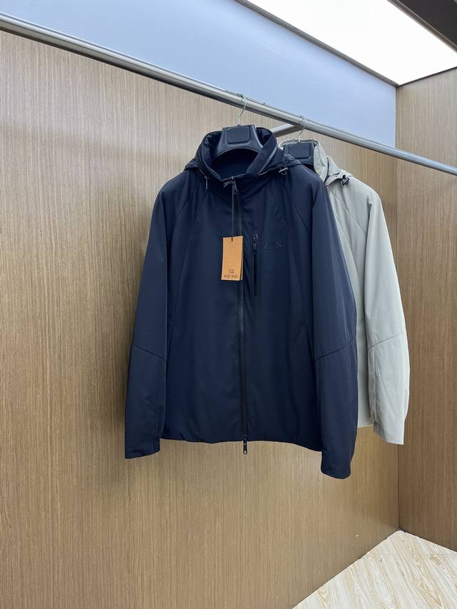 Autumn/Winter Zz 2540Ss Early Fall New Release: This Zegna hooded, lightly padde