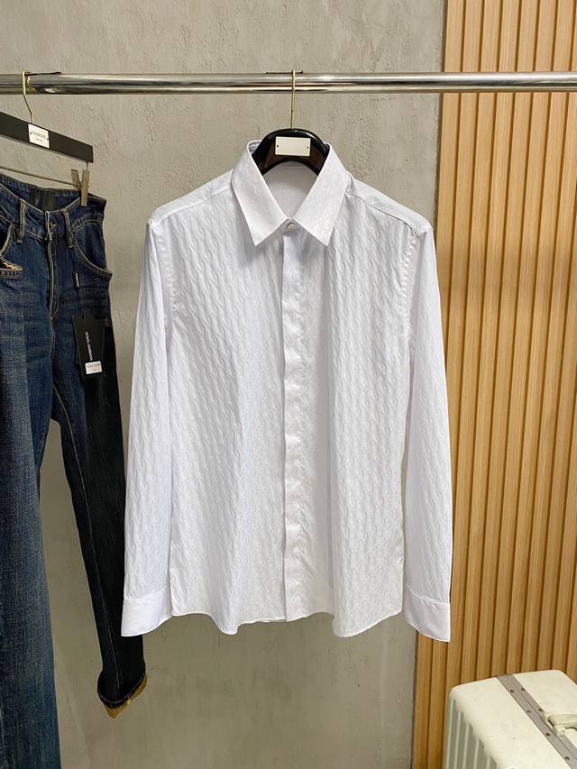 Strong new arrivals, new styles constantly available!!! New shirts, premium fabr