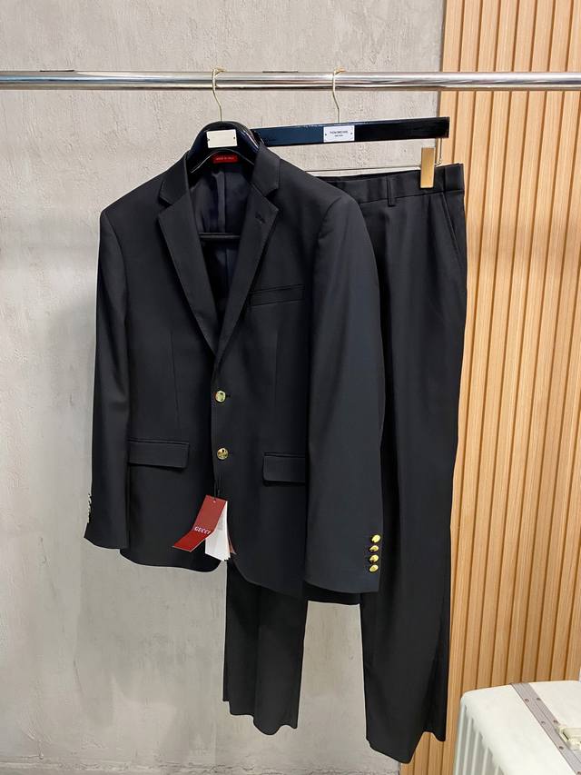 set. the counter: a stylish, business-casual, lightweight, black, men's blazer