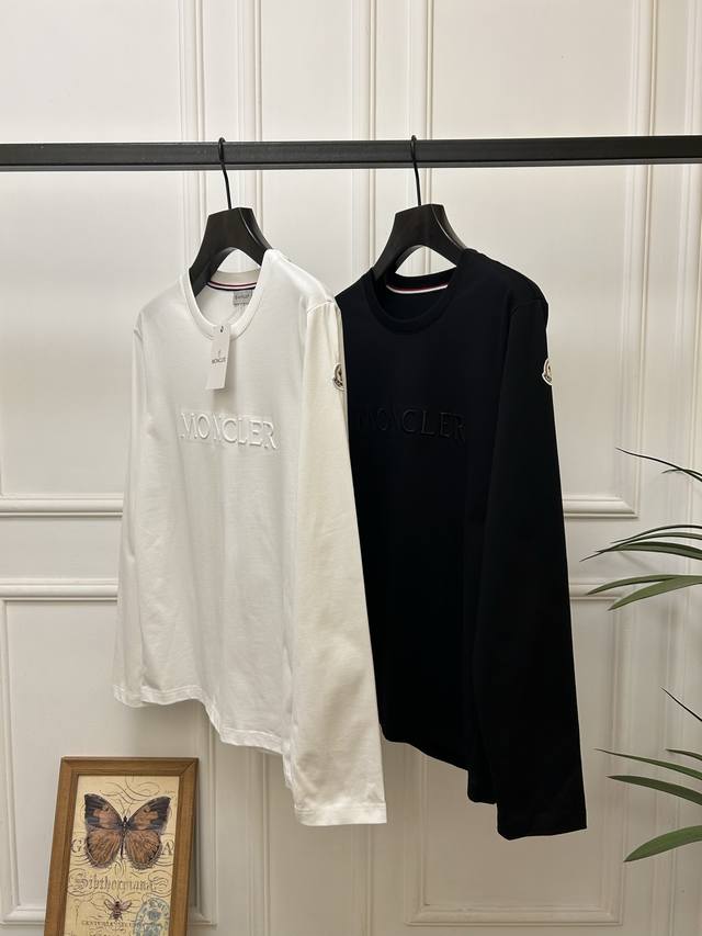 New arrival, Moncler long-sleeved T-shirt for early fall 2025. This new men's l